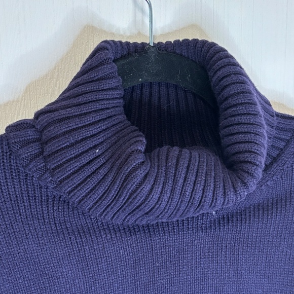 Club Monaco Deep Plum Purple Cotton Blend Soft Turtleneck SZ medium - Picture 8 of 10